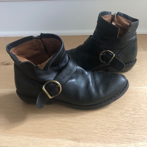 Fiorentini + Baker black ankle boots - Picture 3 of 11